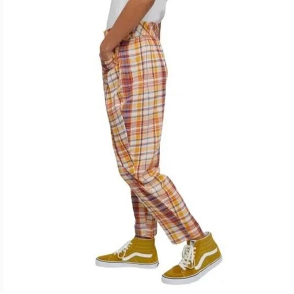 *NEW Free People Make A Stand Trouser size XS,S
NWT - Picture 4 of 11